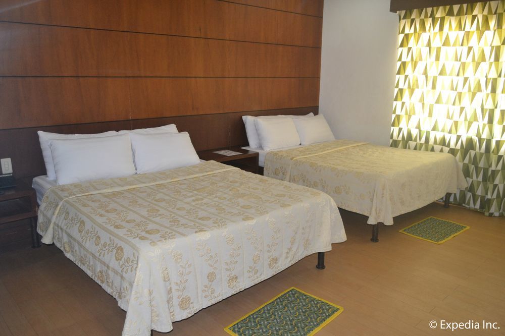 Bliss Hotel Dau Mabalacat Luaran gambar