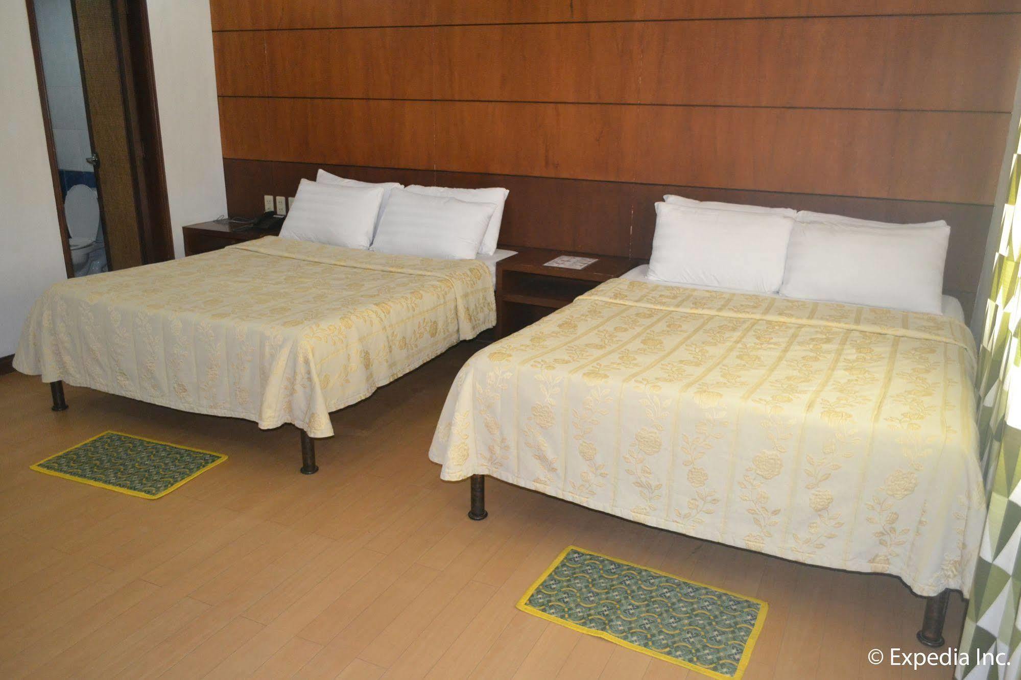 Bliss Hotel Dau Mabalacat Luaran gambar